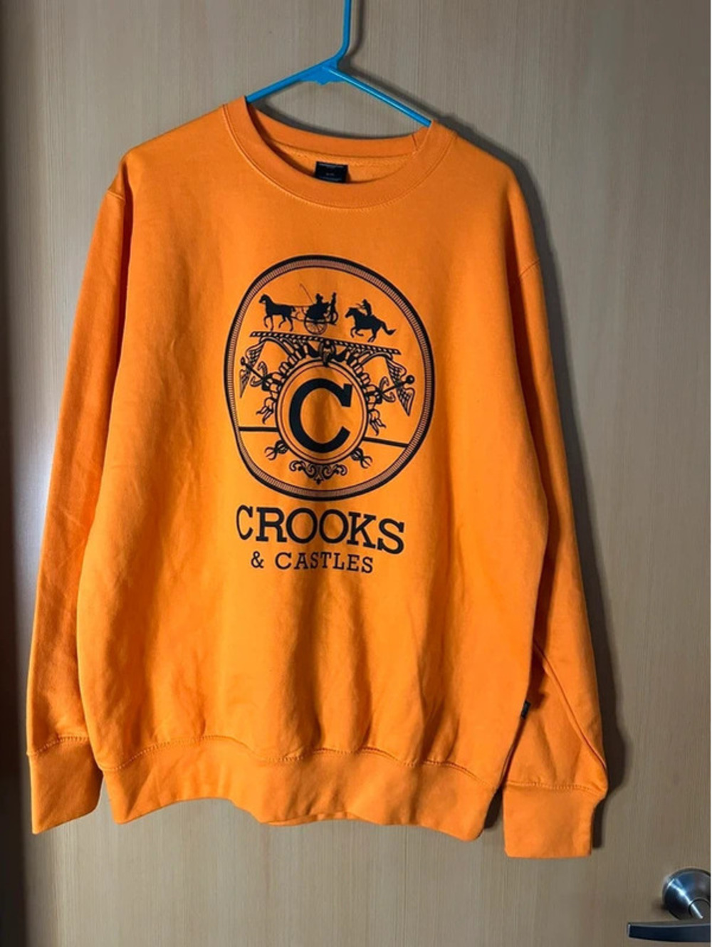 Crooks & castles